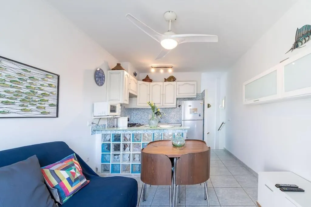 Semesterbostad House Duplex In The Beach With Barbaque & Two Terraces One With Views Empuriabrava Spanien