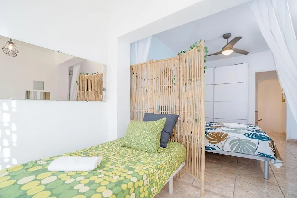 House Duplex In The Beach With Barbaque & Two Terraces One With Views Empuriabrava